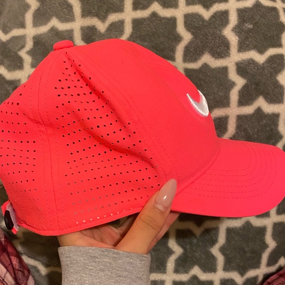 Nike Girls hat - Picture 5 of 6
